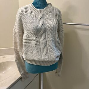 Cream cable knit size small